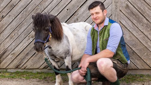 Bauer sucht Frau BAUER SUCHT FRAU - 21. STAFFEL Folge 10: Das Leben ist ein Ponyhof