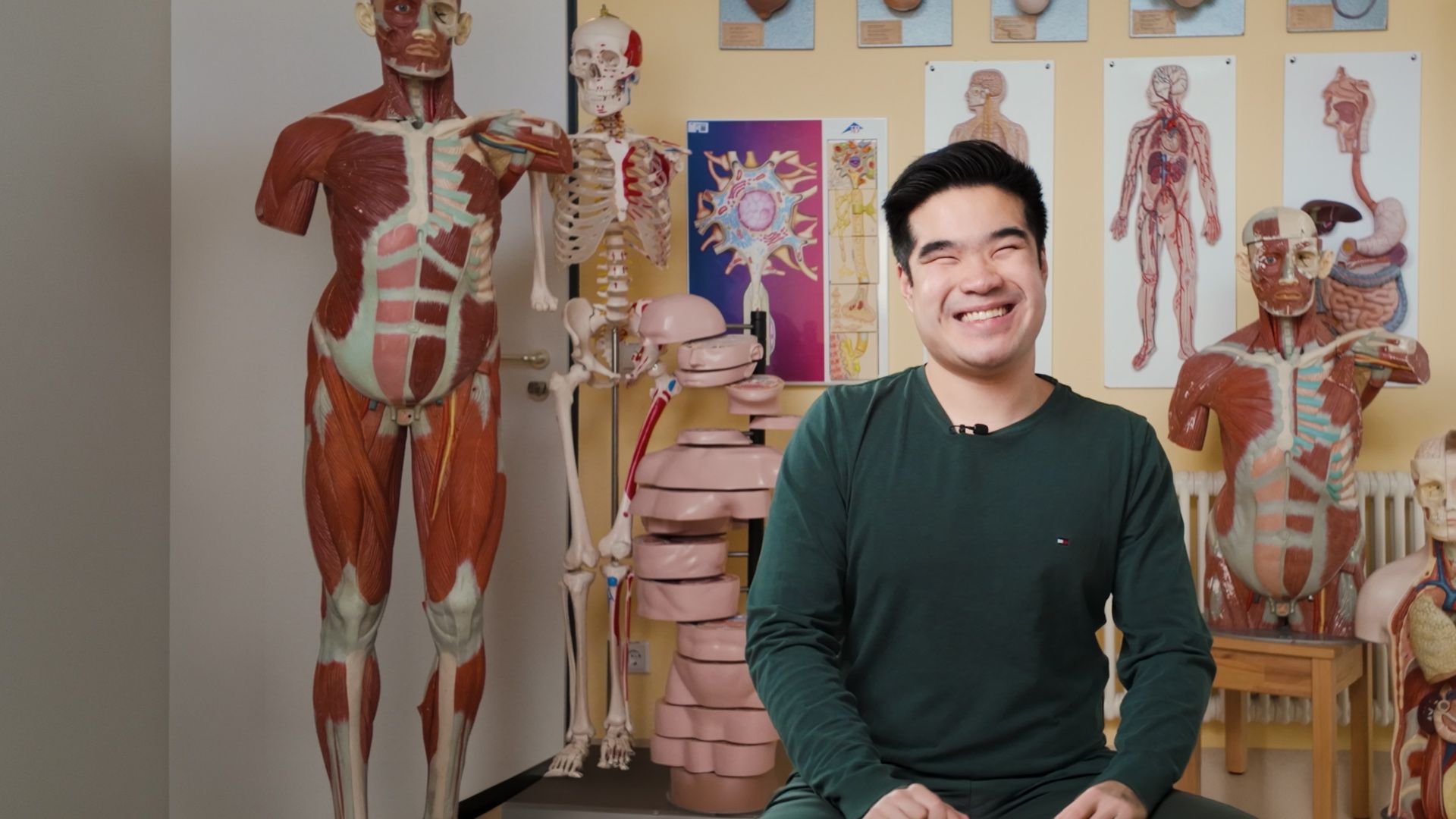 Er hat den Super-Tastsinn: Der blinde Physiotherapeut