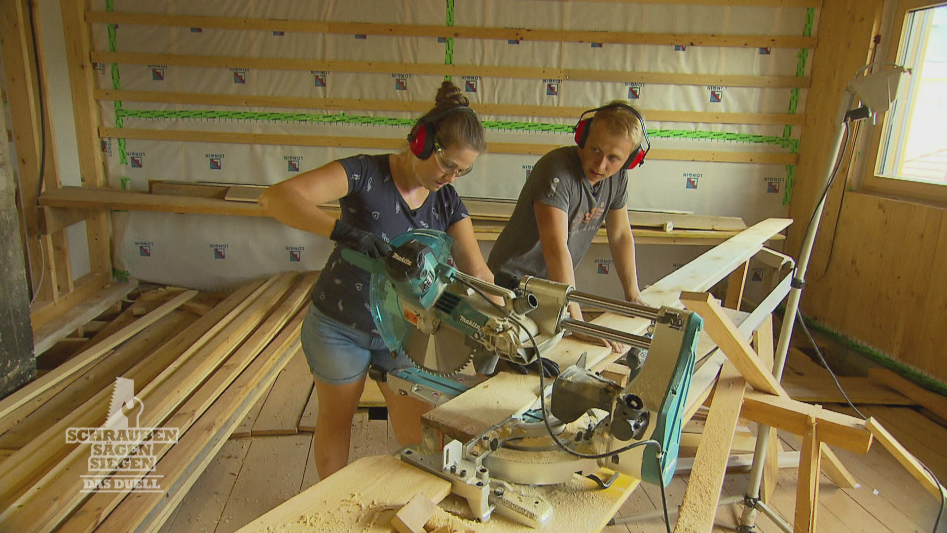 Eleganz gegen Naturflair: Wer baut das bessere Wohnzimmer?