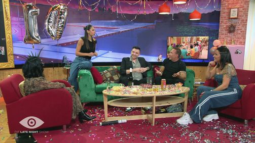 Promi Big Brother - Die Late Night Show Staffel 2024 Folge 2: Experten-Talk zum Beziehungsdreieck