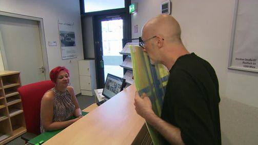 Mein Gemeindebau Mein Gemeindebau - Staffel 2 Folge 2: Staffel 2 Folge 2: Elektrosmog und Patentamtschock