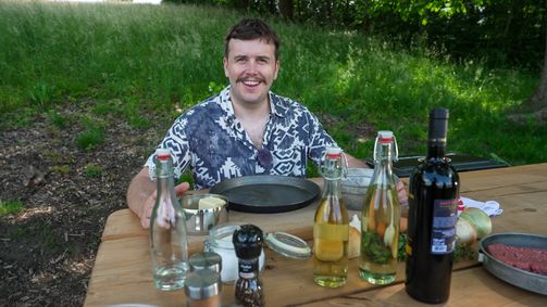 Grill Club - Der Grill-Roadtrip durch die Schweiz Grill Club - Der Grill-Roadtrip durch die Schweiz Folge 1: Fribourg: Ahorngelee