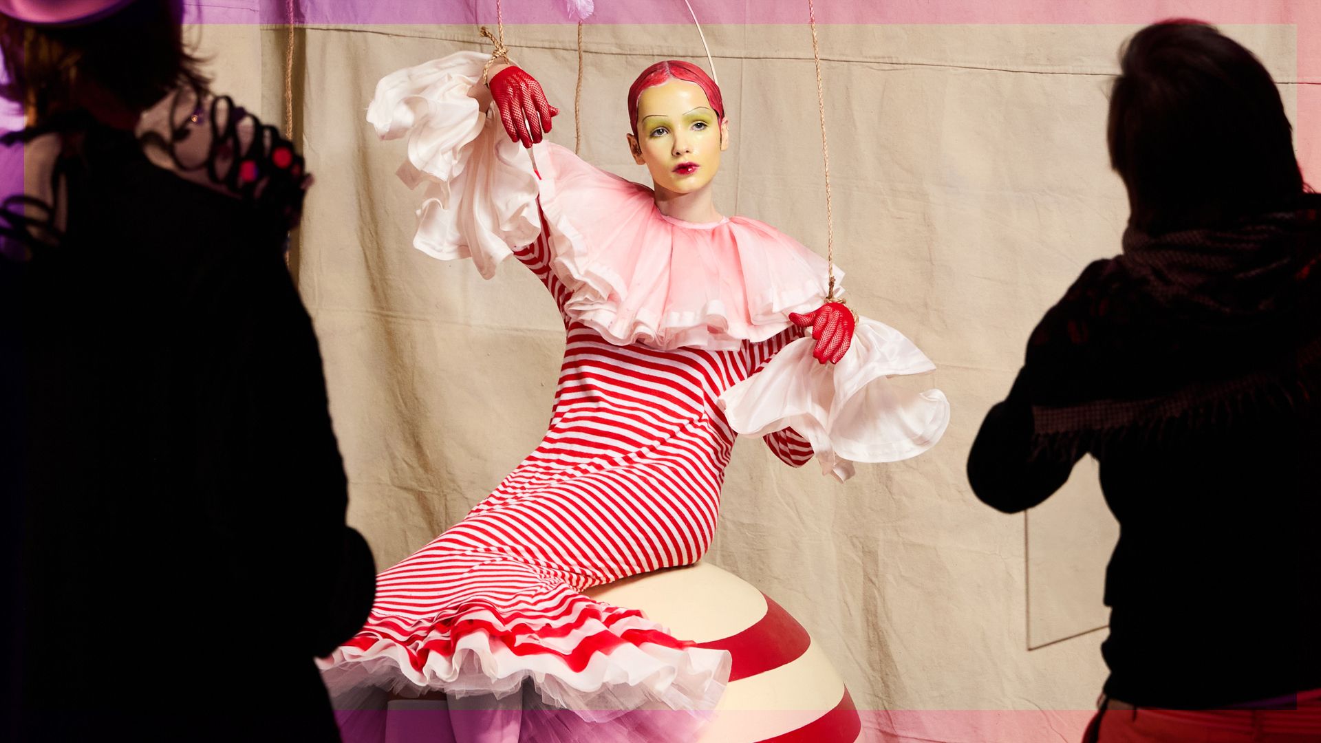 Glamour, Akrobatik & Verwandlung: Willkommen im #GNTM-Zirkus