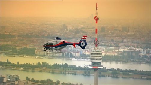 24 Stunden 24 Stunden - Staffel 1 - Die Polizei im Einsatz Folge 5: 24 Stunden - Die Polizei im Einsatz - Folge 5