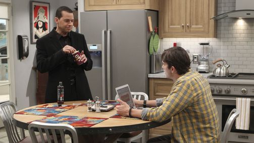 Two and a Half Men Two and a Half Men Folge 5: Alan Harper, Frauenbeglücker