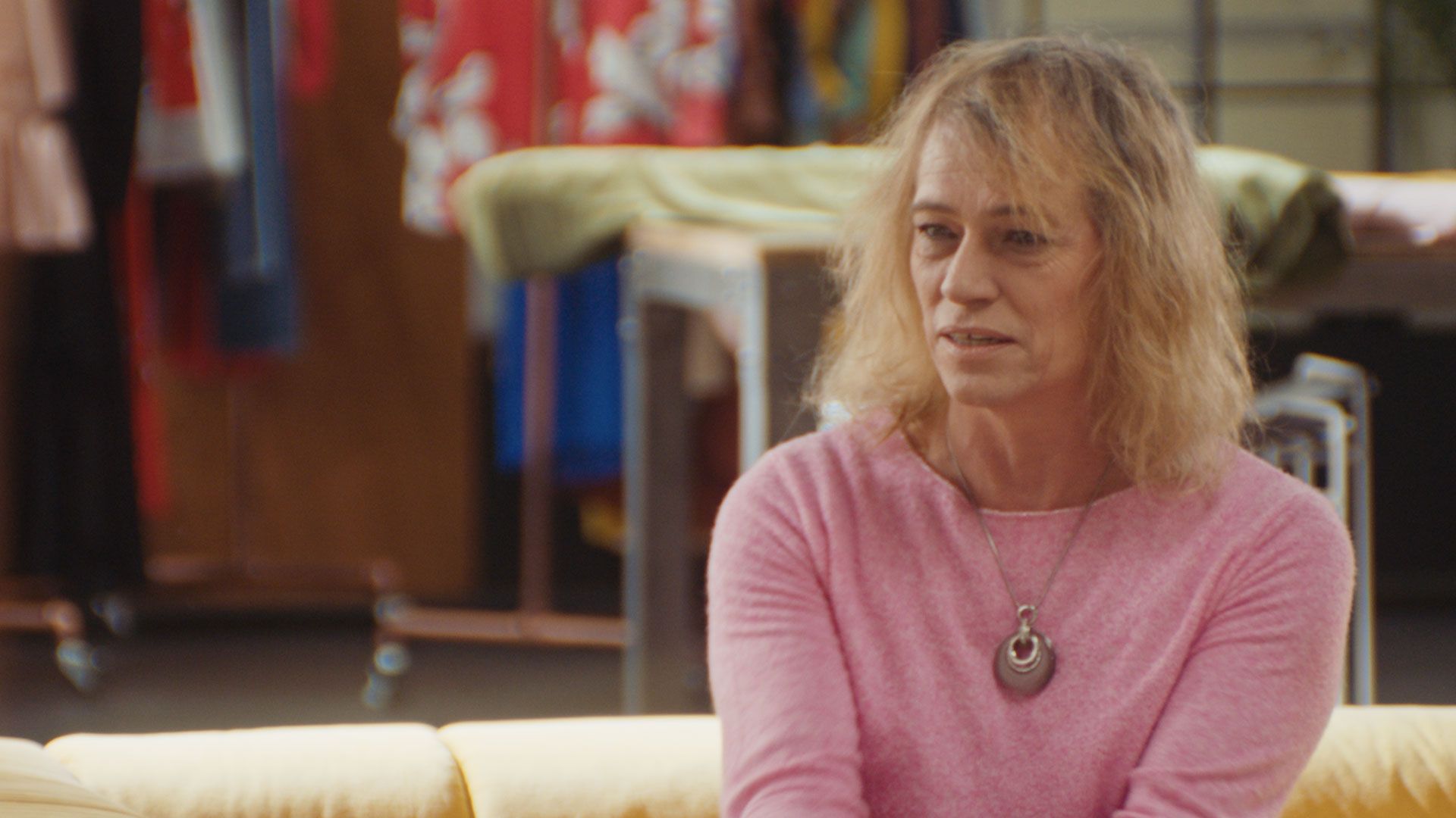 Das kleine Mädchen und der Schmetterling