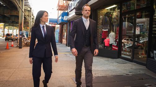 Elementary Elementary Folge 7: Suchtbegleiter