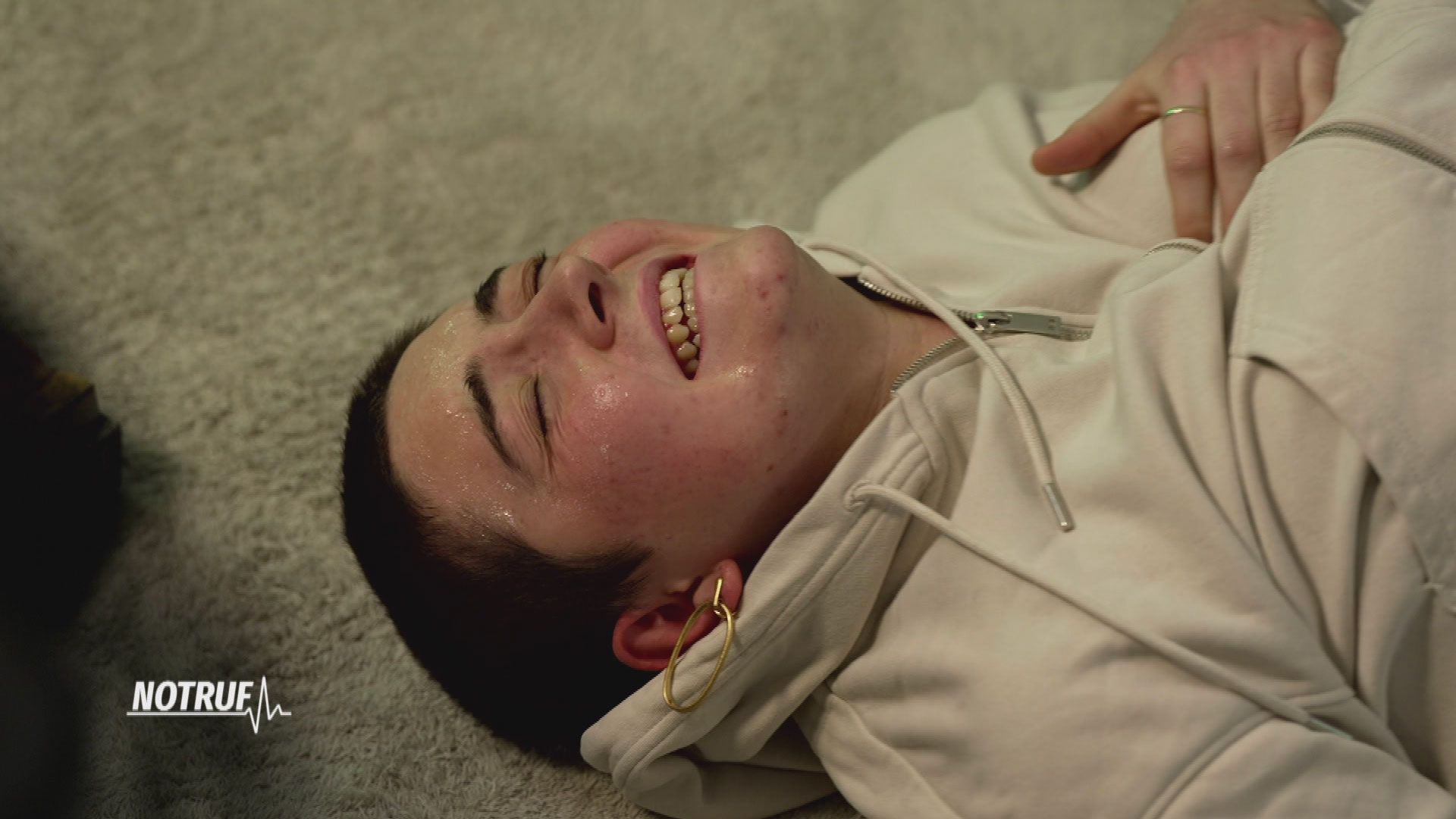 Retter werden mit Messer bedroht