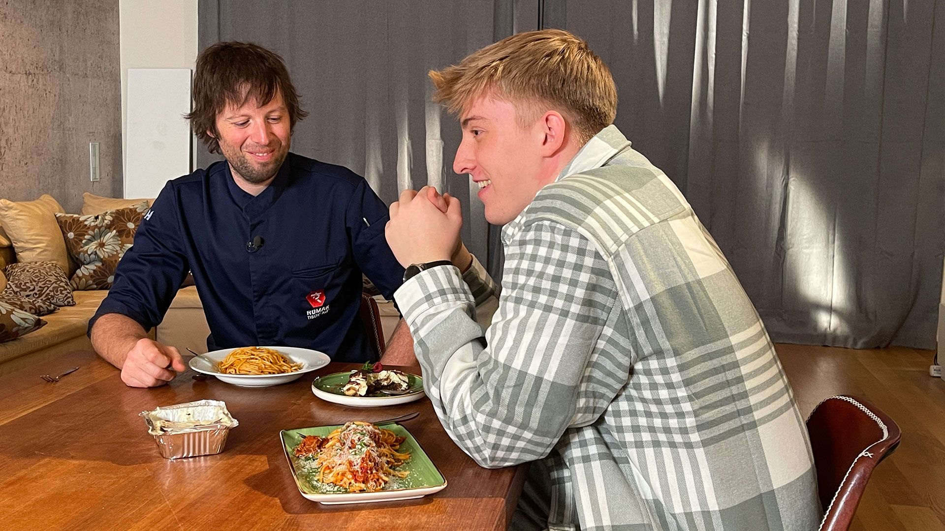 Koch vs. Lieferdienst: Spaghetti Bolognese und Tiramisu im Vergleich