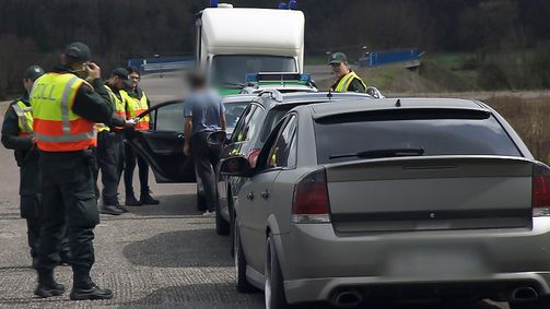 110 Notruf Autobahn 110 Notruf Autobahn Folge 4: Diebesbanden auf der Spur