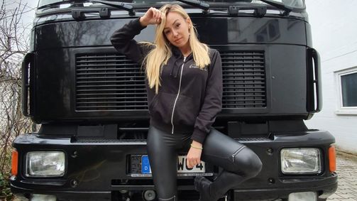 Trucker Babes - 400 PS in Frauenhand Trucker Babes - 400 PS in Frauenhand Folge 6: Episode 6