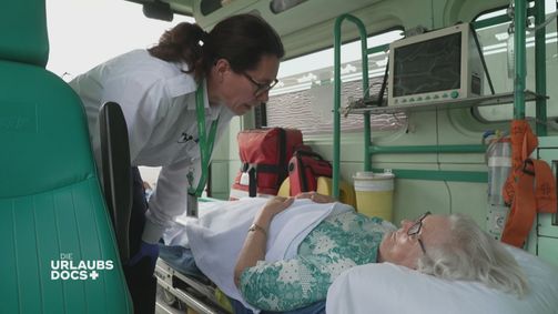 Die Urlaubs-Docs Die Urlaubs-Docs Folge 17: ADAC Ambulanz Samos: Doppelter Versenbruch