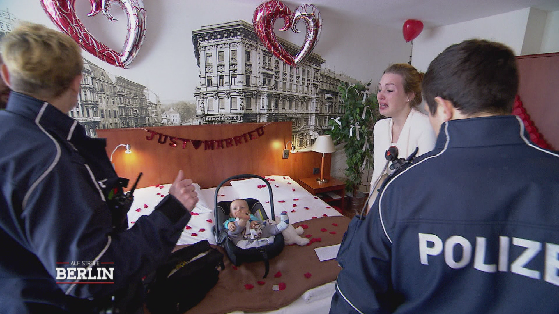 Das Baby in der Hochzeitssuite