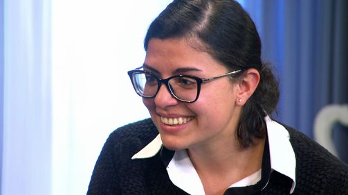 Julia Leischik sucht: Bitte melde dich Julia Leischik sucht: Bitte melde dich Folge 6: Madalina: Ich denke jeden Tag an meine leiblichen Eltern