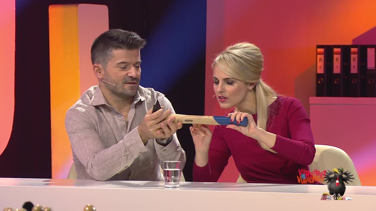 Staffel 01 Folge 06: Teurer Würstelstandbesuch in Wien - Vurschrift is Vurschrift