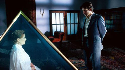 Kommissar Rex Staffel 3 Folge 8: Unter Hypnose