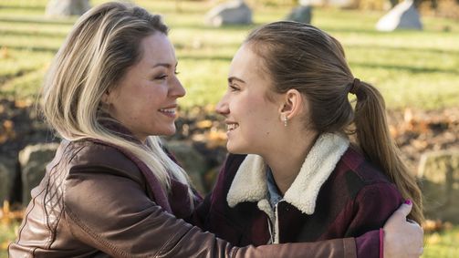 In aller Freundschaft - Die jungen Ärzte In aller Freundschaft - Die jungen Ärzte Folge 9: Eine Frage des Vertrauens