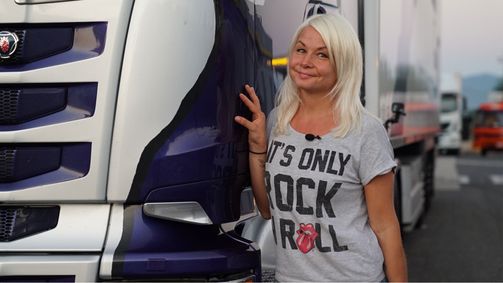 Trucker Babes - 400 PS in Frauenhand Trucker Babes - 400 PS in Frauenhand Folge 8: Episode 8