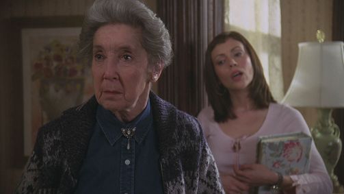 Charmed - Zauberhafte Hexen Charmed - Zauberhafte Hexen Folge 14: Die Frage aller Fragen