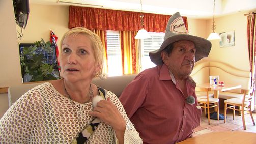 Mein Gemeindebau Österreich MEIN GEMEINDEBAU - ÖSTERREICH - 06. STAFFEL Folge 3: Ein Ständchen für Bauer