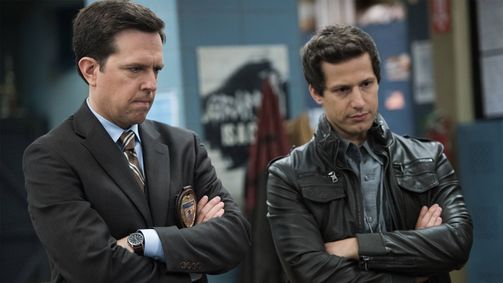 Brooklyn Nine-Nine Brooklyn Nine-Nine Folge 8: Wir schützen das, was ihr leckt