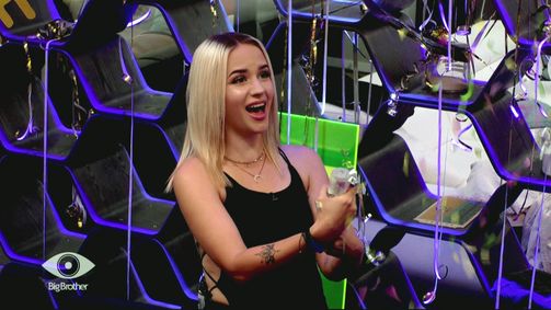Big Brother Big Brother 2020 Folge 72: Heißer Dreier - Ginas Geburtstag läuft aus dem Ruder
