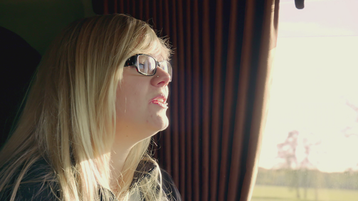 Trucker Babes - 400 PS in Frauenhand Trucker Babes - 400 PS in Frauenhand Folge 2: Respekt und Kampfeslust - Manu fährt nach Paris