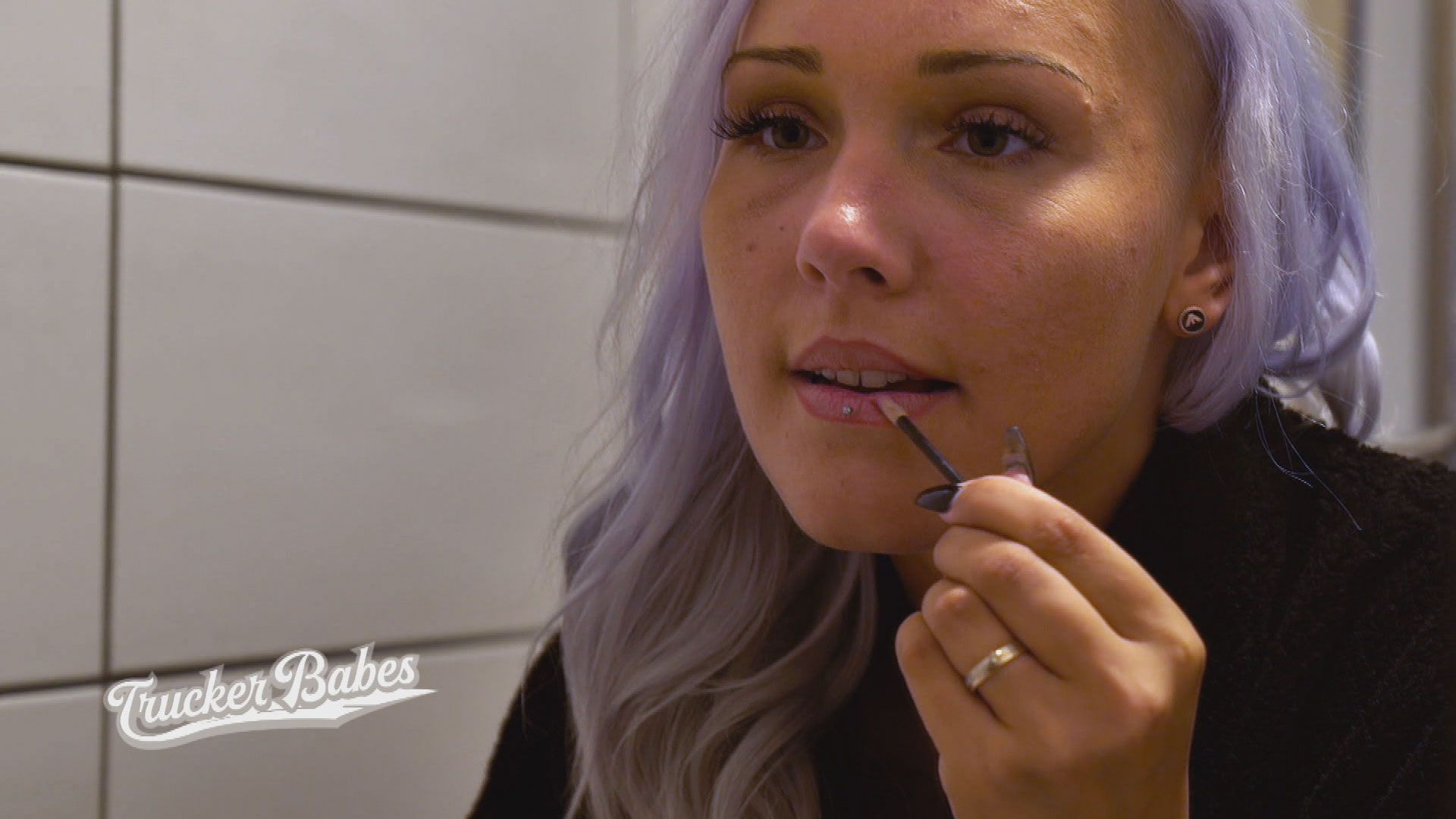 Zeitdruck auf der Straße: Sabrinas Herausforderung mit zwei Lkws