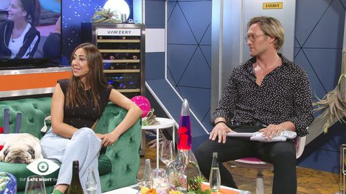 Promi Big Brother - Die Late Night Show Promi Big Brother - Die Late Night Show Folge 12: Tag 12 in der Late Night Show: Private Geheimnisse und Dating-Horror