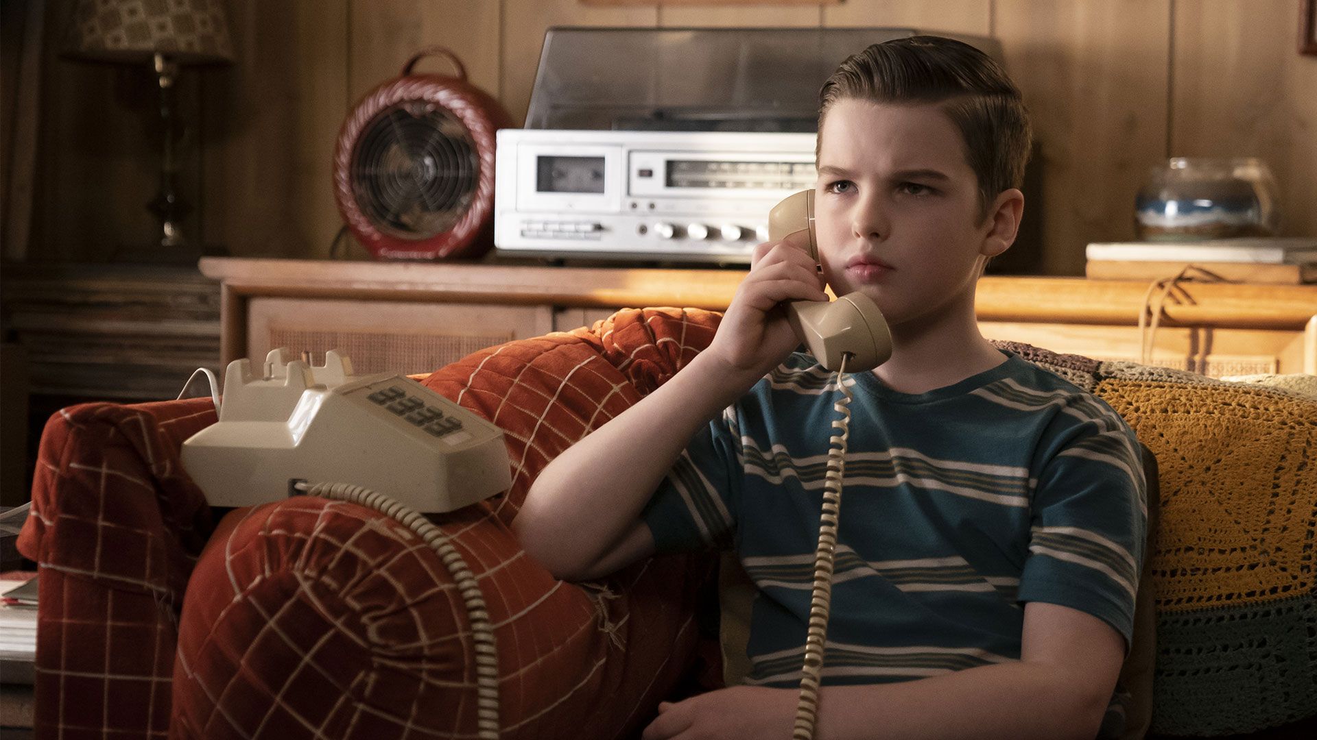 Glitzerpuder und ein Heißgetränk