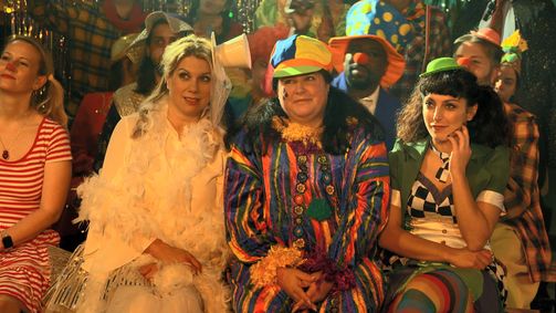 Die Läusemutter Die Läusemutter Folge 10: Ein Clown kommt selten allein