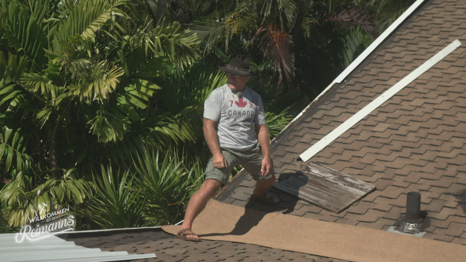 Nicht ganz dicht? Konny steigt auf's Dach