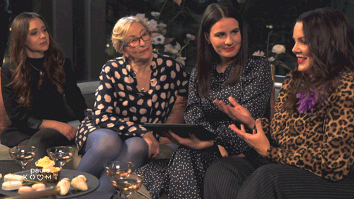 Paula kommt - Sex und Gute Nacktgeschichten Paula kommt - Sex und Gute Nacktgeschichten Folge 1: Das turnt mich an! - Wege der weiblichen Lust