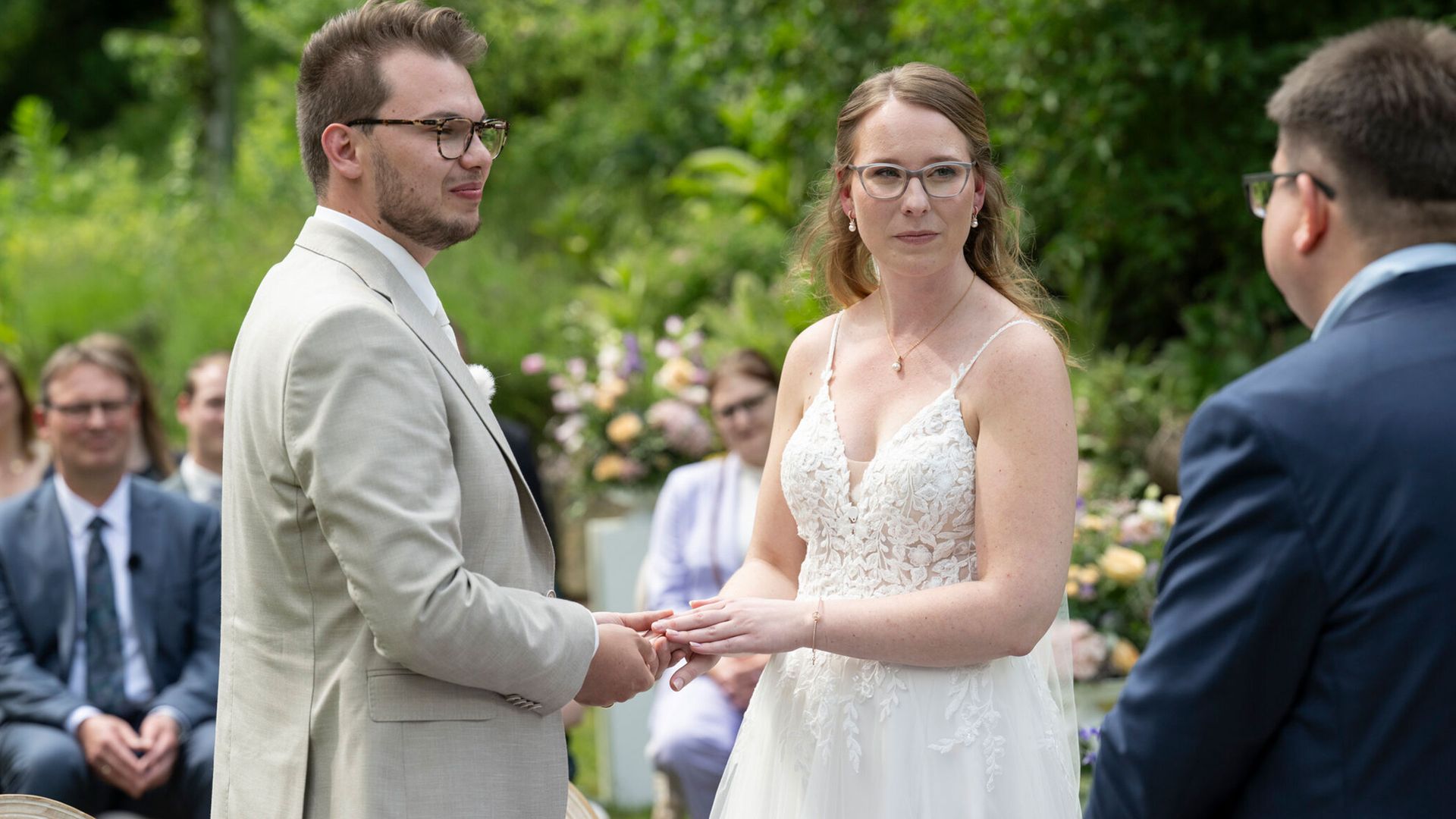 Enttäuschung bei Julia: Julian entspricht nicht ihren Erwartungen