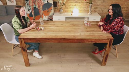 Paula kommt - Sex und Gute Nacktgeschichten Paula kommt - Sex und Gute Nacktgeschichten Folge 8: Paulas Teenie-Talk: Die erste Liebe