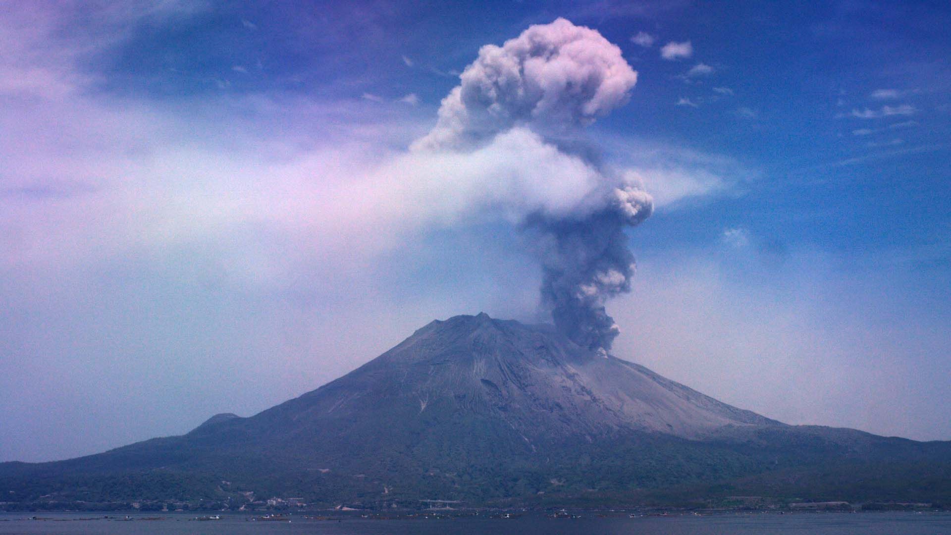 Am Fuße des Vulkans