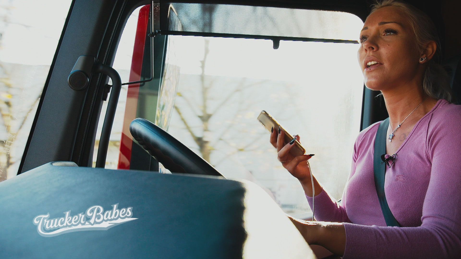 PS-Prinzessin Sabrina überführt heute einen neuen Lkw nach England