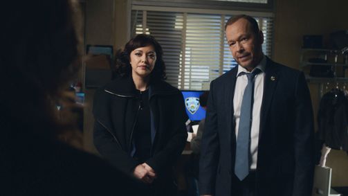 Blue Bloods - Crime Scene New York BLUE BLOODS - 14. STAFFEL A Folge 2: Rosa Nagellack