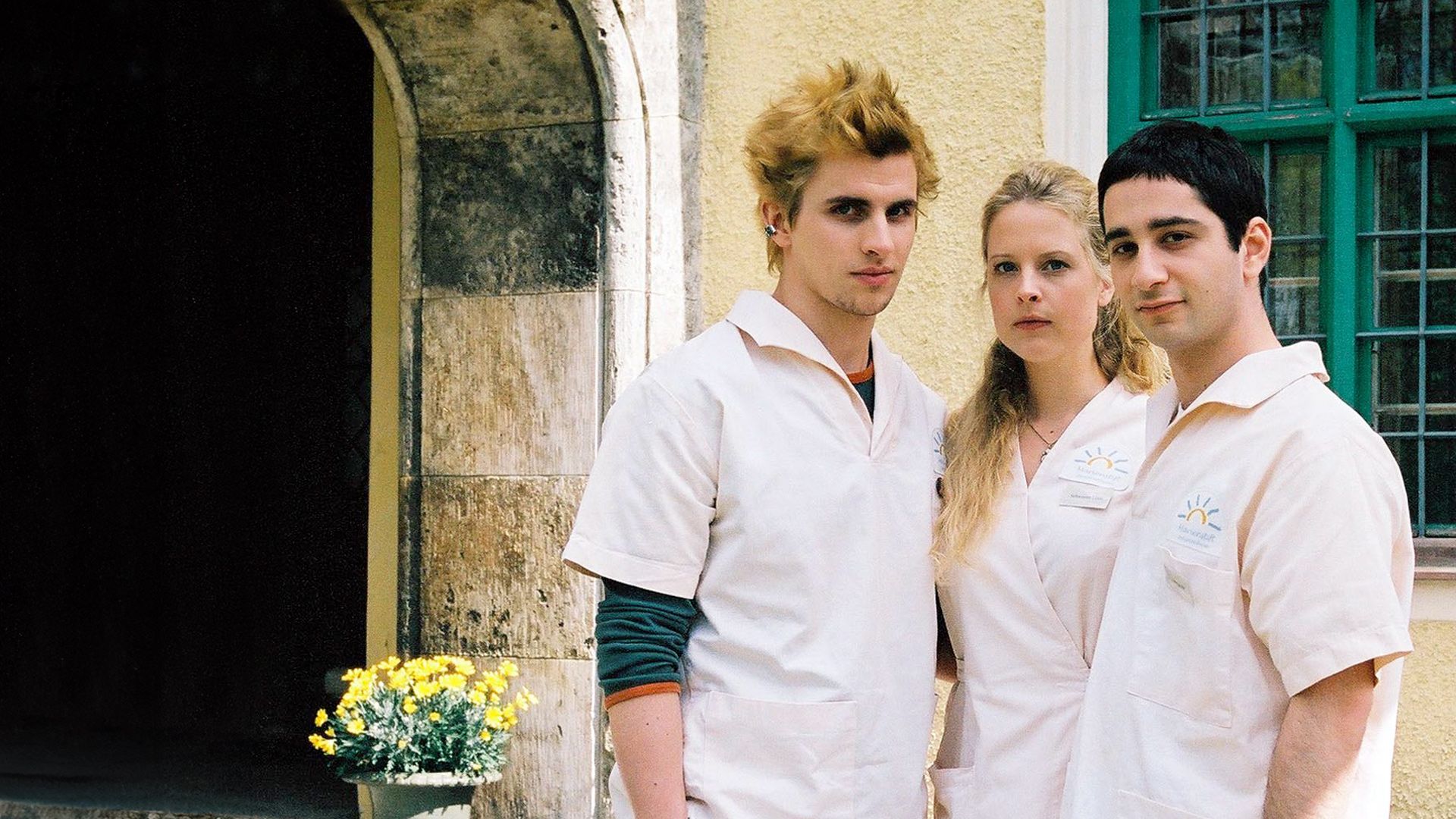 Zwei Zivis zum Knutschen