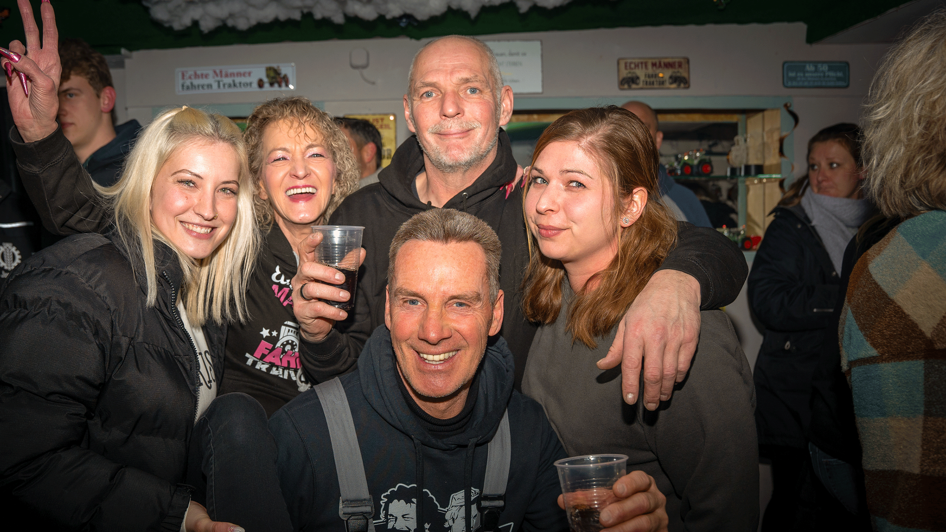 "Treckerschuppen" vs. "Australien"