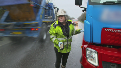 LKW-Bergung extrem LKW-Bergung extrem Folge 6: Unter Hochspannung