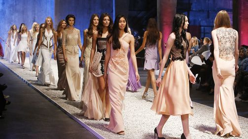Germany's Next Topmodel Germany's Next Topmodel - by Heidi Klum Folge 3: Die erste Fashion Show