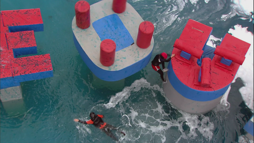 WipeOut - mach dich nass! WIPEOUT - MACH DICH NASS! 04. STAFFEL Folge 1: Eis, Eis, Baby