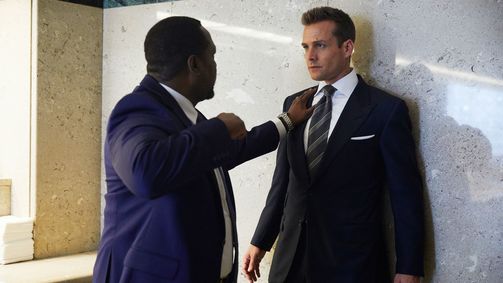 SUITS SUITS 07 Folge 8: Ein unmoralisches Angebot