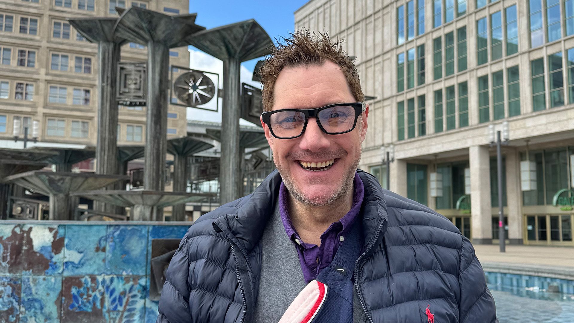 Thema u.a.: „Koch Undercover“: Mirko Reeh testet Berliner Currywurst