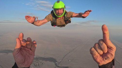 Desert Warrior Desert Warrior - 01. Staffel Folge 15: Die Analyse 1: Der Fallschirmsprung