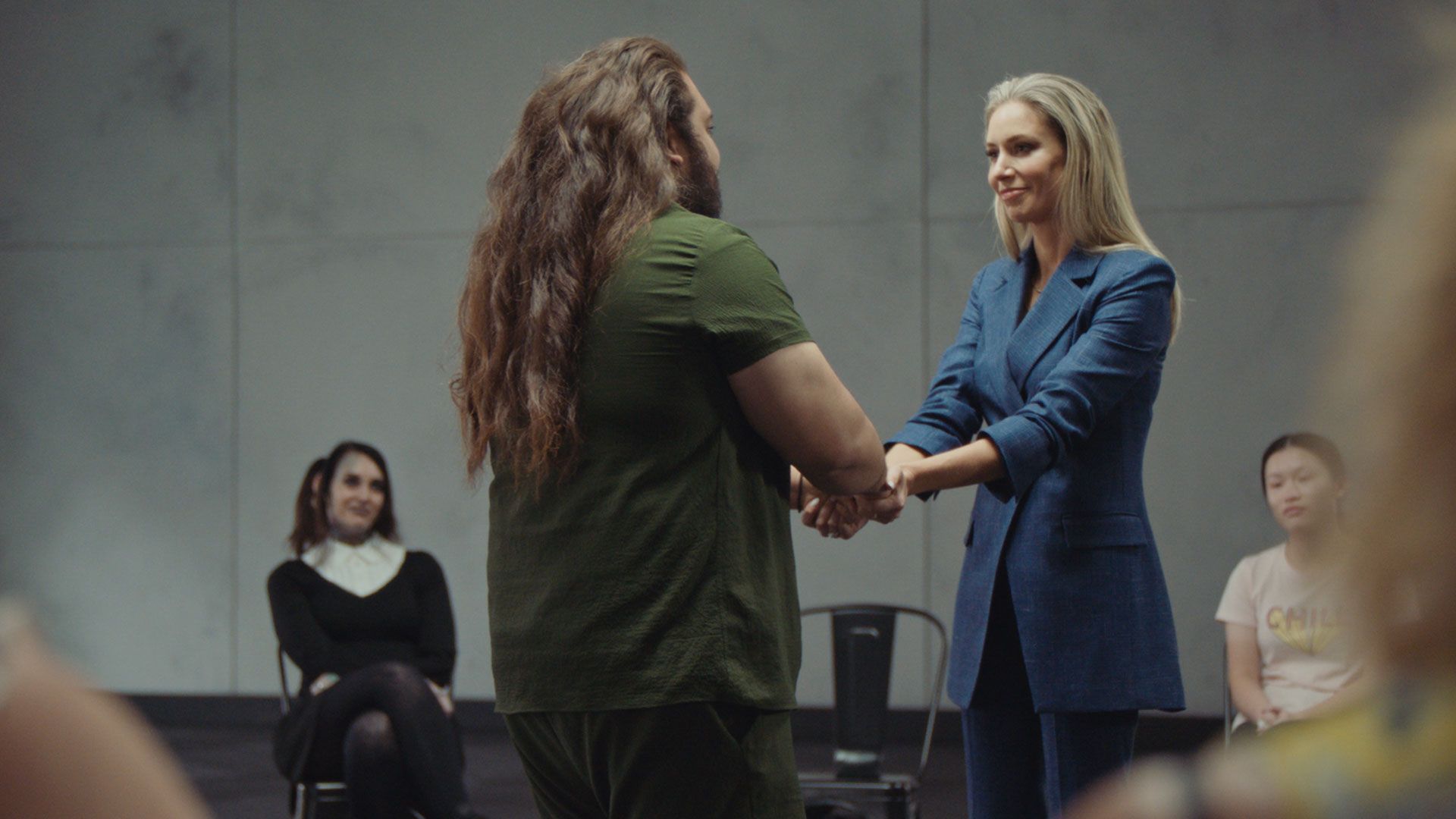 Der Friseur, die Jeans und viel Farbe