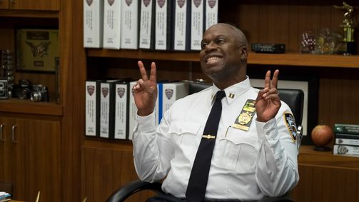 Brooklyn Nine-Nine Brooklyn Nine-Nine Folge 13: Ihre Libido hat uns in Gefahr gebracht