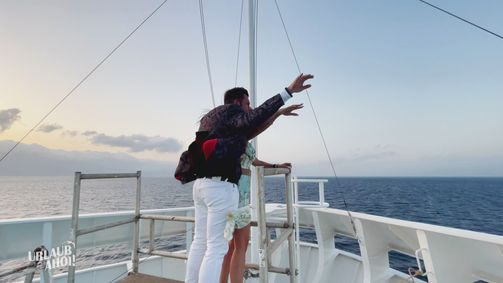 Urlaub Ahoi - Sommer, Sonne, Wellengang Urlaub Ahoi - Sommer, Sonne, Wellengang Folge 4: Sandra und Dennis spielen Titanic