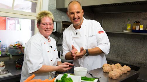 Rosins Restaurants - Ein Sternekoch räumt auf! Rosins Restaurants - Ein Sternekoch räumt auf! Folge 1: Warum nur fehlen die Gäste im "Alt Neuwerk" in Mönchengladbach?